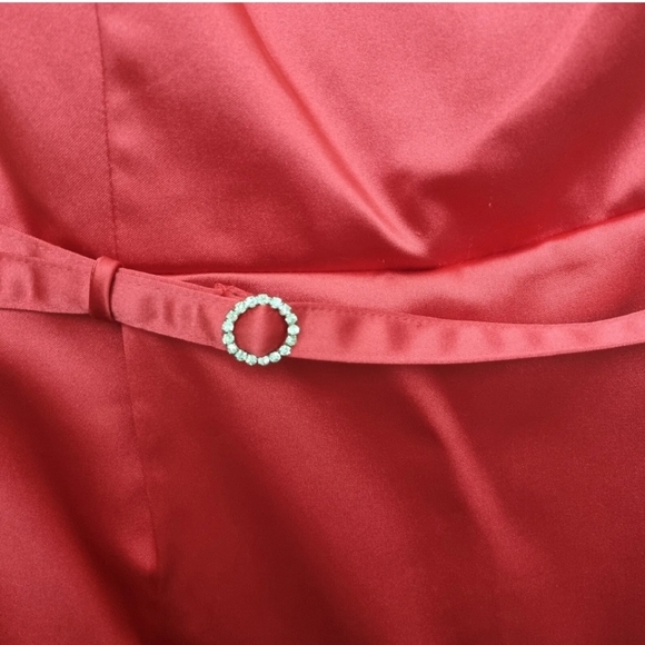 George Satin Dress Size 12 Red Pencil Dress Sweatheart Neckline Knee Length Belt - Picture 6 of 8